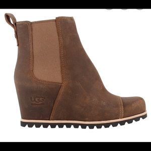 Women’s Ugg Pax waterproof wedge boots size 8.5